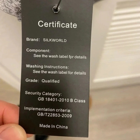 Silkworld gray workout tank top. NWT - Picture 5 of 10